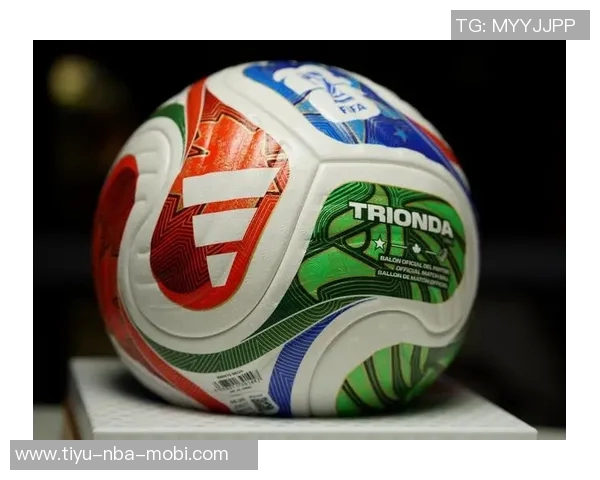 阿迪达斯发布世界杯用球历届冠军球星齐聚助阵 阿迪达斯发布世界杯用球历届冠军球星齐聚助阵