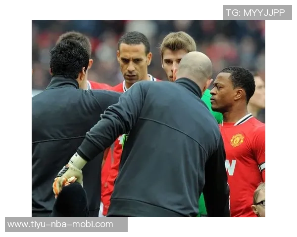 埃弗拉回应舔生鸡肉视频争议称只是想开个玩笑并未真正舔食