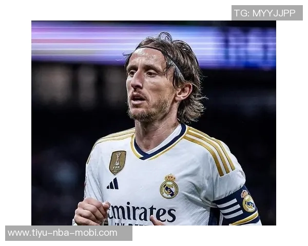 阿达尼直言佛罗伦萨不配平局称莫德里奇超越四名对手中场 阿达尼直言佛罗伦萨不配平局称莫德里奇超越四名对手中场