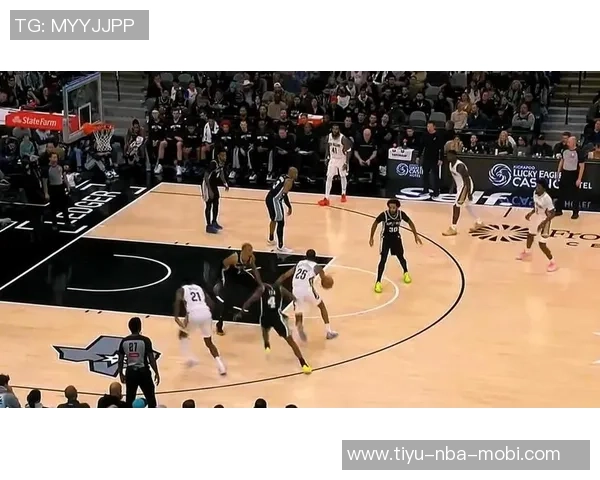 太阳队第三节发力净胜马刺13分成功反超6分迎接决胜时刻 太阳队第三节发力净胜马刺13分成功反超6分迎接决胜时刻